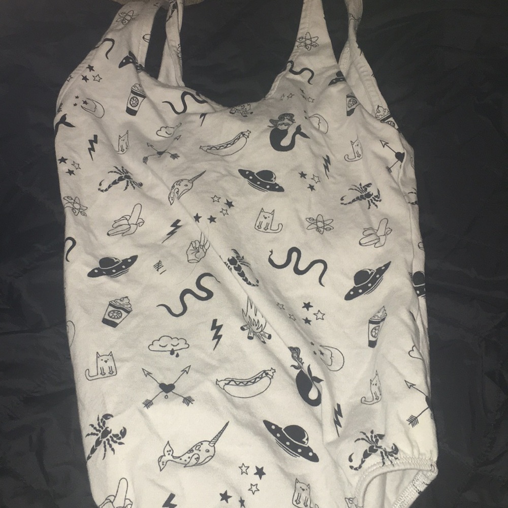 Patterned body suit